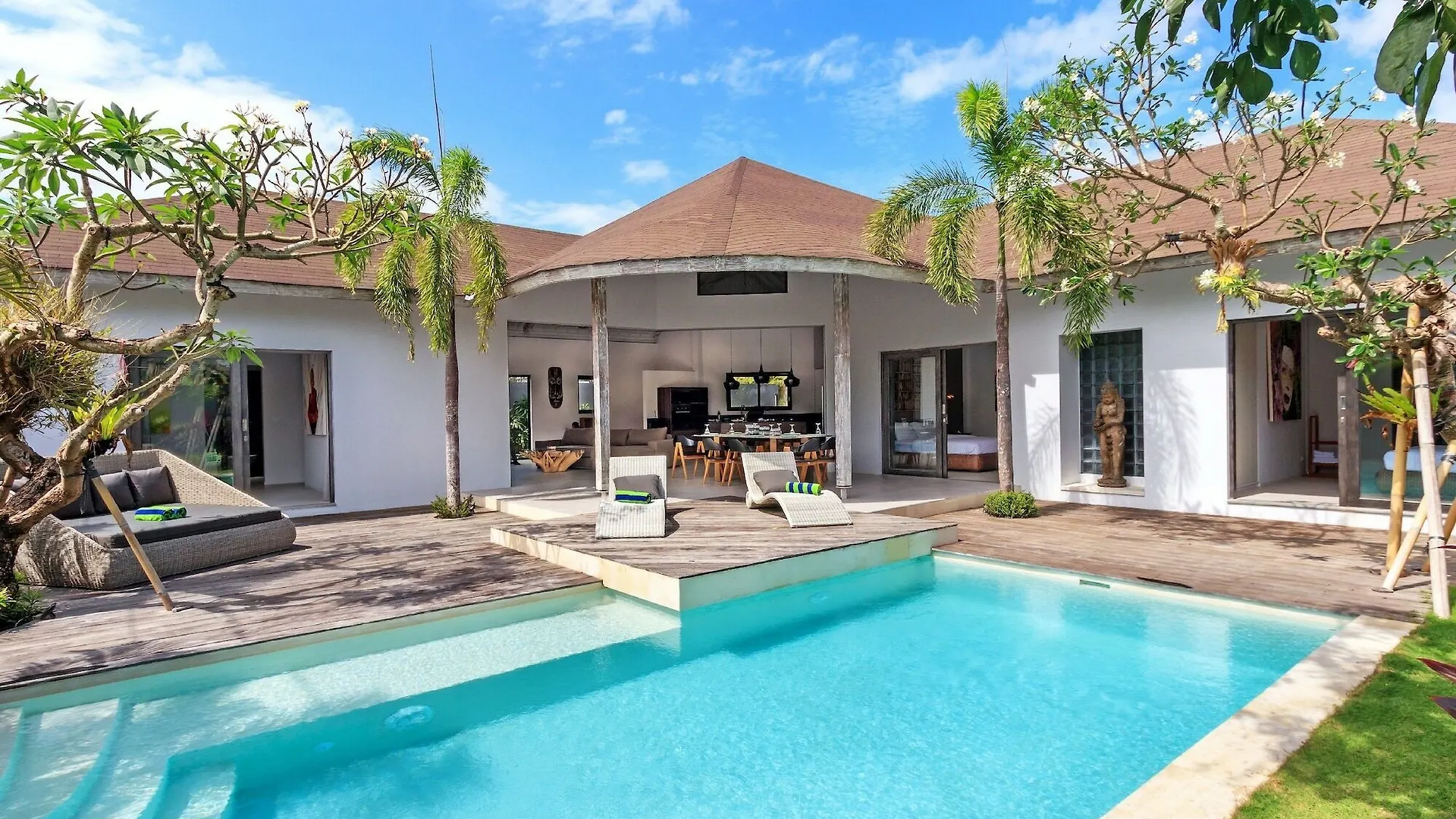 Villa Ohana location